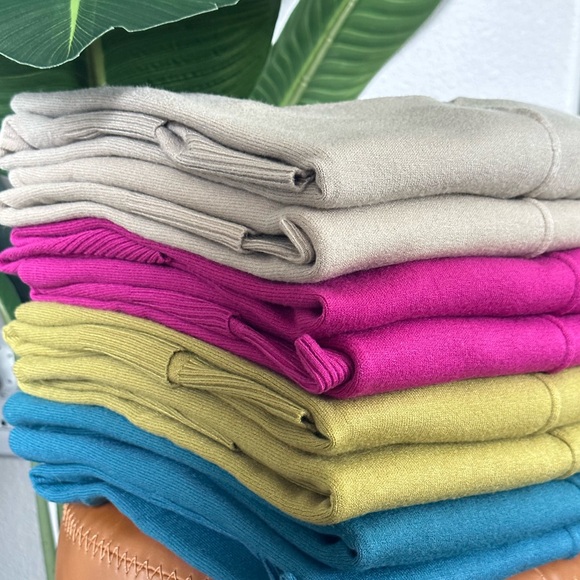 V-Neck High-Low Cashmere Feel Sweater - Cream - Picture 4 of 9